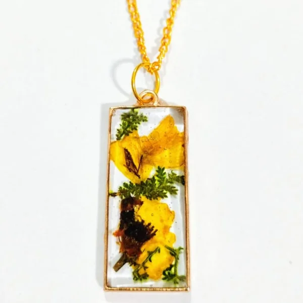 Flower Preserved Resin Pendent