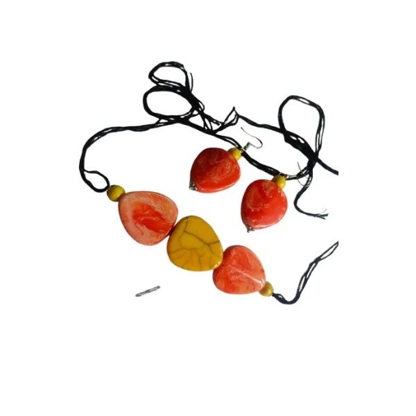Chemical Beads Choker
