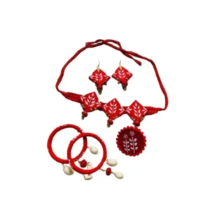 Handm Necklace Set